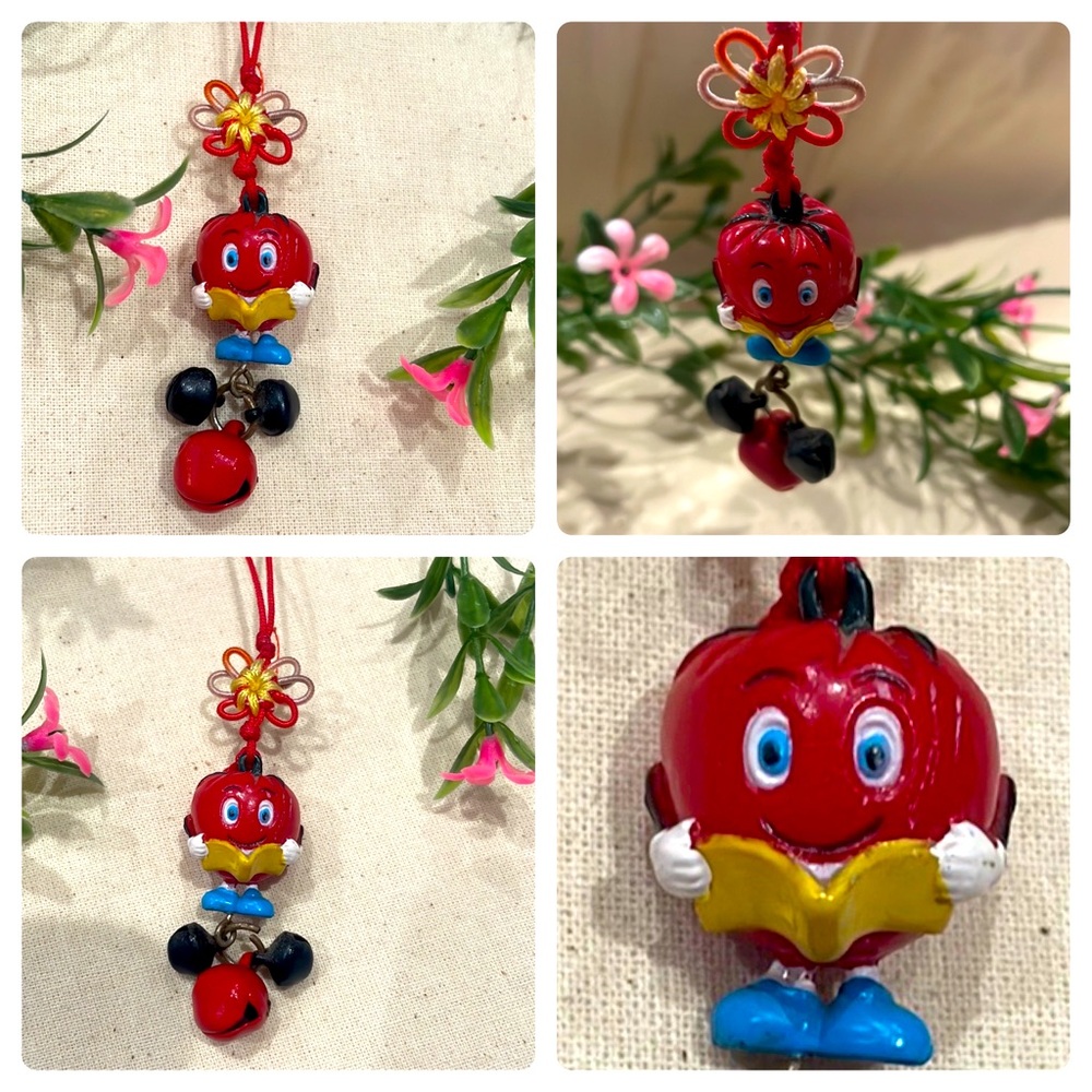Adorable Korean Keychain Purse Charm
for your keys, wallets, handbags.